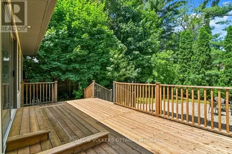 580 Thessaly Circle Ottawa ON K1H 5W5
