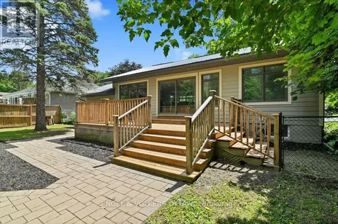 580 Thessaly Circle Ottawa ON K1H 5W5