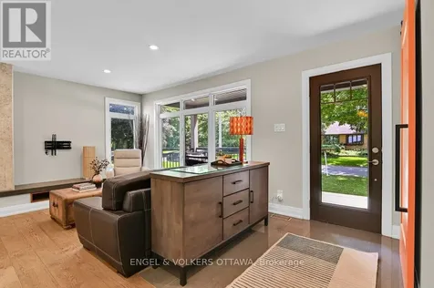 580 Thessaly Circle Ottawa ON K1H 5W5