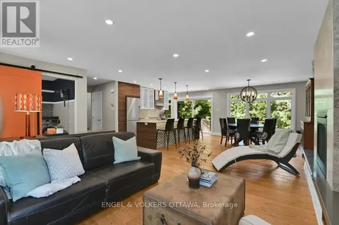 580 Thessaly Circle Ottawa ON K1H 5W5