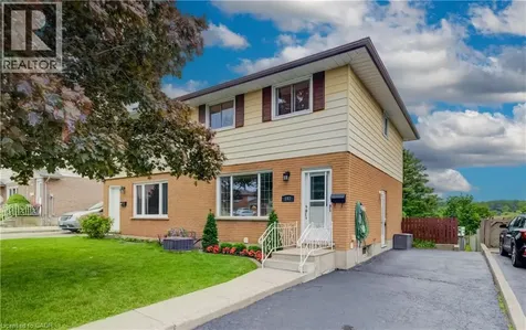147 Moffat Drive Cambridge ON N1R 6C1