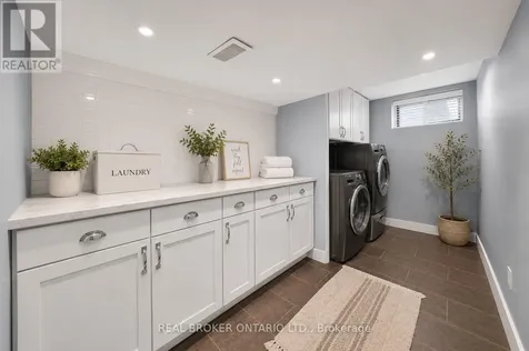 760 Kingsway Drive Burlington (lasalle) ON L7T 3H4