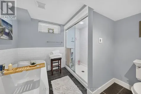 760 Kingsway Drive Burlington (lasalle) ON L7T 3H4