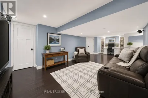 760 Kingsway Drive Burlington (lasalle) ON L7T 3H4