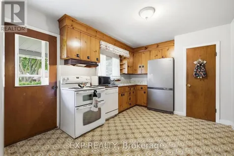 223 River Road East Kitchener ON N2B 2G9