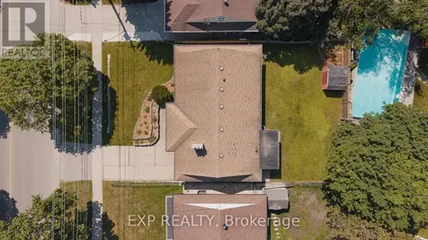 223 River Road East Kitchener ON N2B 2G9