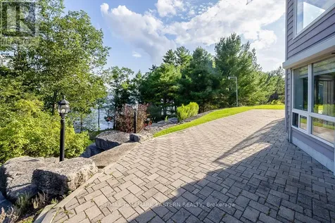 15 Oakridge Drive North Kawartha ON K0L 3E0