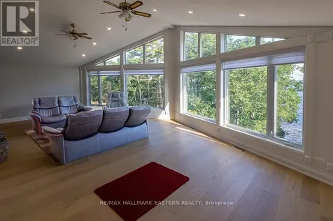 15 Oakridge Drive North Kawartha ON K0L 3E0