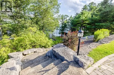 15 Oakridge Drive North Kawartha ON K0L 3E0