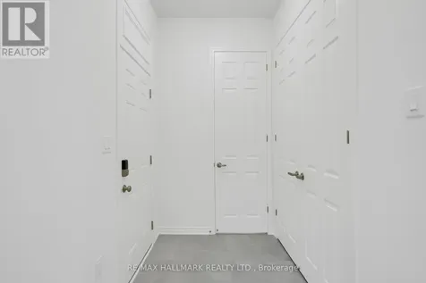 16 Foxley Heights Barrie ON L9J 1A6