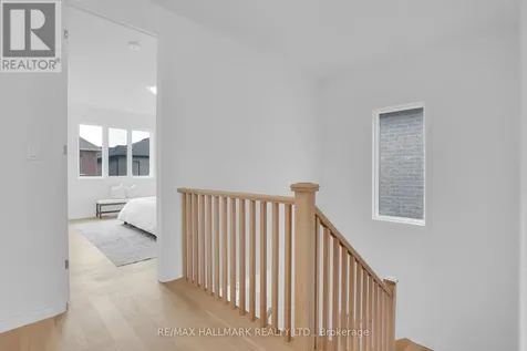 16 Foxley Heights Barrie ON L9J 1A6