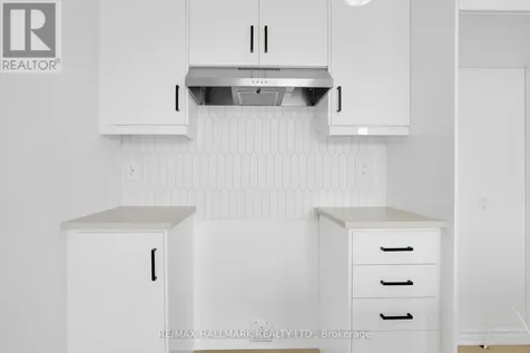 15 Foxley Heights Barrie ON L9J 1A6