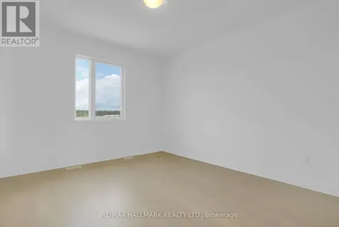 15 Foxley Heights Barrie ON L9J 1A6