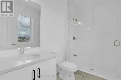 15 Foxley Heights Barrie ON L9J 1A6