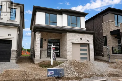 15 Foxley Heights Barrie ON L9J 1A6