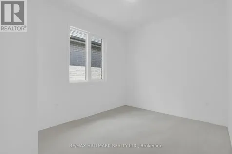 15 Foxley Heights Barrie ON L9J 1A6