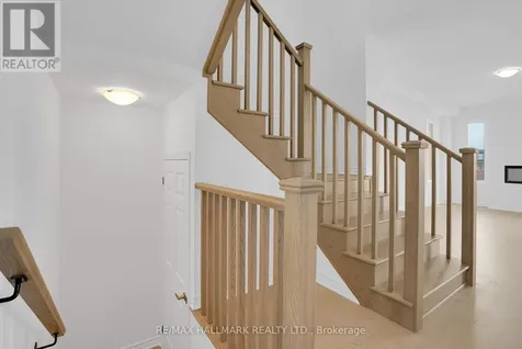 15 Foxley Heights Barrie ON L9J 1A6