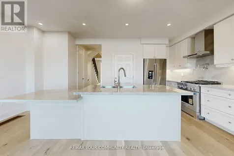 44 Schmeltzer Crescent Richmond Hill ON L4E 1A2