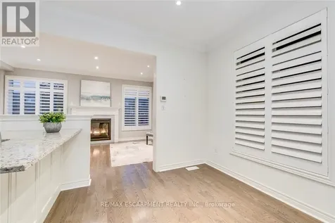 3087 Eberly Woods Drive Oakville (go Glenorchy) ON L6M 0T7