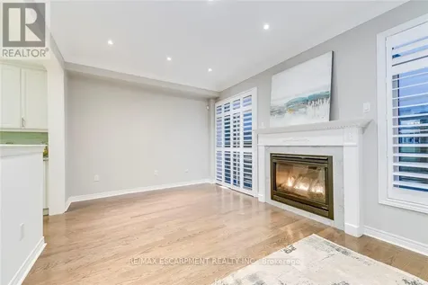 3087 Eberly Woods Drive Oakville (go Glenorchy) ON L6M 0T7