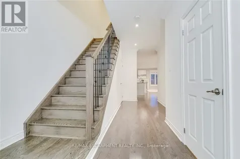 3087 Eberly Woods Drive Oakville (go Glenorchy) ON L6M 0T7