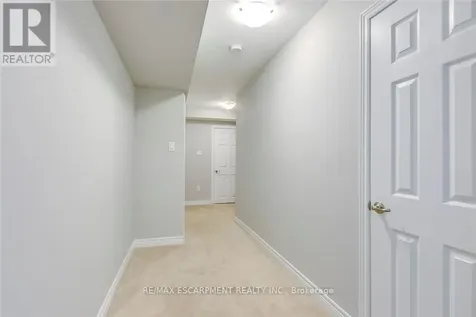 3087 Eberly Woods Drive Oakville (go Glenorchy) ON L6M 0T7