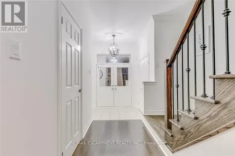 3087 Eberly Woods Drive Oakville (go Glenorchy) ON L6M 0T7