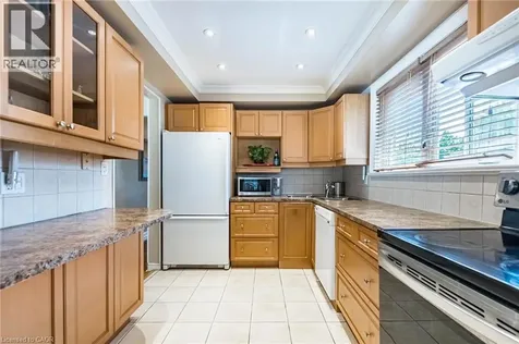 1293 Daimler Road Mississauga ON L5J 3T3