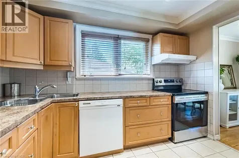1293 Daimler Road Mississauga ON L5J 3T3
