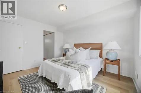 1450 Glen Abbey Gate Oakville ON L6M 2V7