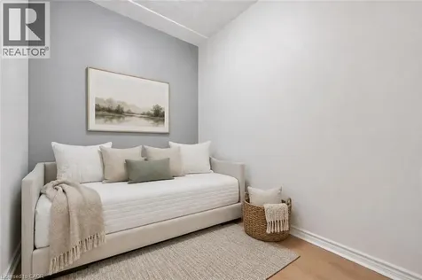1284 Gordon Street Guelph ON N1L 0M8