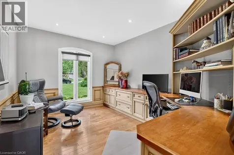 3312 Lakeland Crescent Burlington ON L7N 1B8