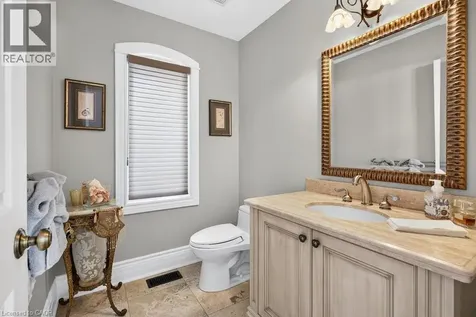 3312 Lakeland Crescent Burlington ON L7N 1B8