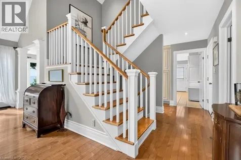3312 Lakeland Crescent Burlington ON L7N 1B8