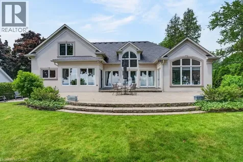 3312 Lakeland Crescent Burlington ON L7N 1B8