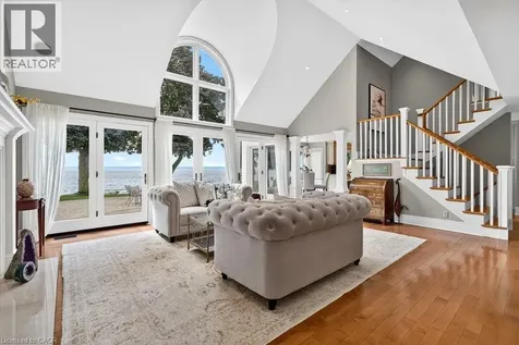3312 Lakeland Crescent Burlington ON L7N 1B8