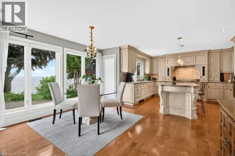 3312 Lakeland Crescent Burlington ON L7N 1B8