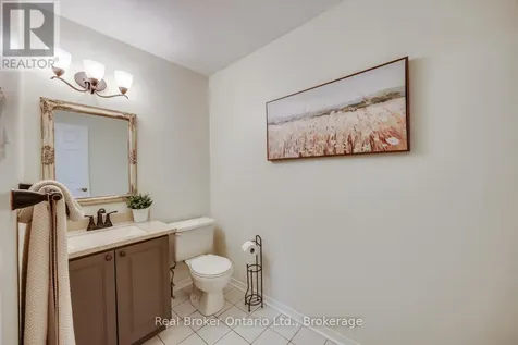 36 Apple Blossom Boulevard Clarington (bowmanville) ON L1C 4L9