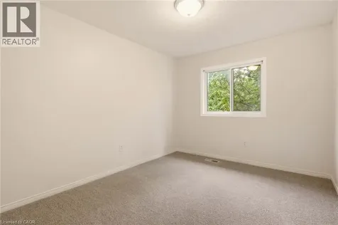 2 Ireland Place Guelph ON N1E 7C2