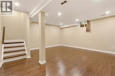 2 Ireland Place Guelph ON N1E 7C2