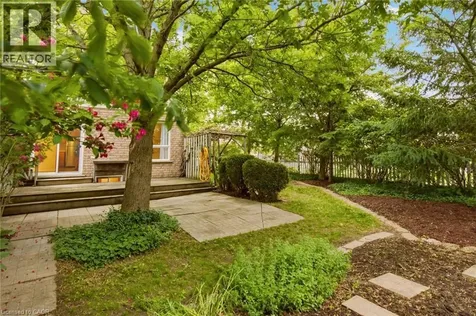 2 Ireland Place Guelph ON N1E 7C2
