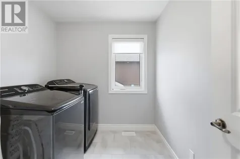 90 Landreville Drive Sudbury ON P3A 0B4