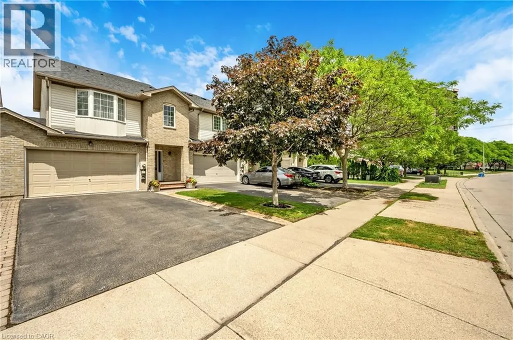 117 Frances Avenue Stoney Creek ON L8E 6A3