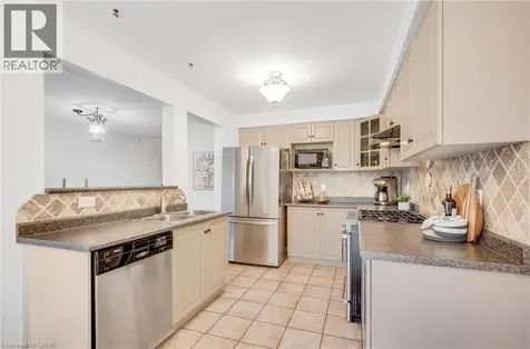 117 Frances Avenue Stoney Creek ON L8E 6A3
