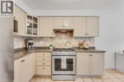 117 Frances Avenue Stoney Creek ON L8E 6A3