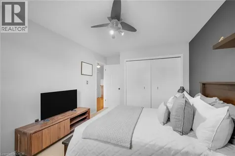 117 Frances Avenue Stoney Creek ON L8E 6A3