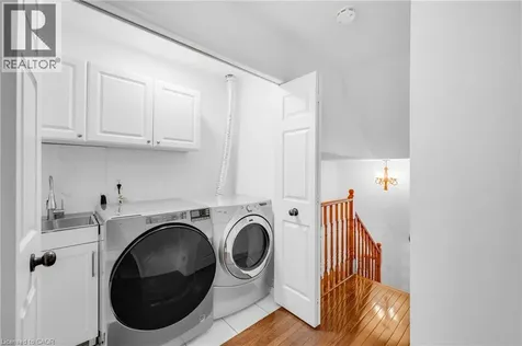 117 Frances Avenue Stoney Creek ON L8E 6A3