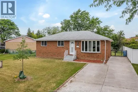 5210 Queen Elizabeth Drive Windsor ON N8T 1N3