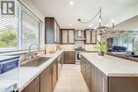 5210 Queen Elizabeth Drive Windsor ON N8T 1N3