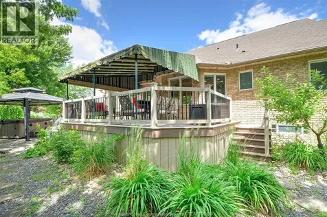 36 Meadow Lane Essex ON N8M 3C5
